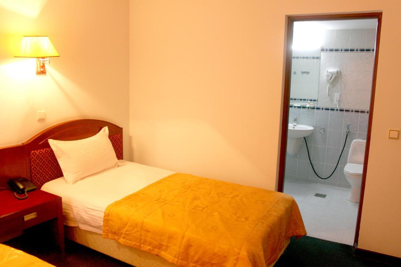 Hotel Grand Buhara Kültér fotó