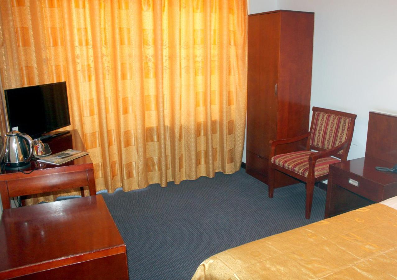 Hotel Grand Buhara Kültér fotó