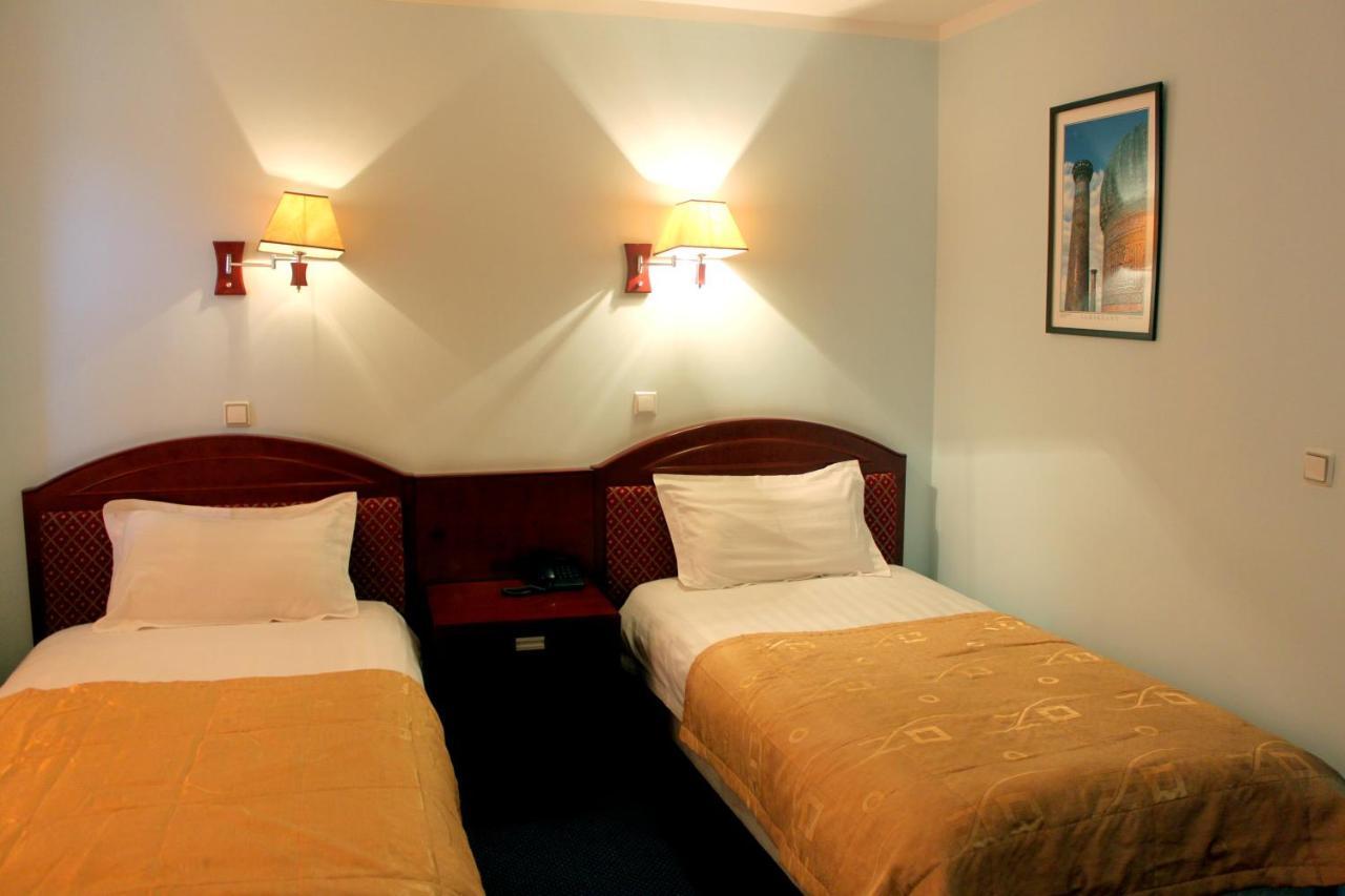 Hotel Grand Buhara Kültér fotó