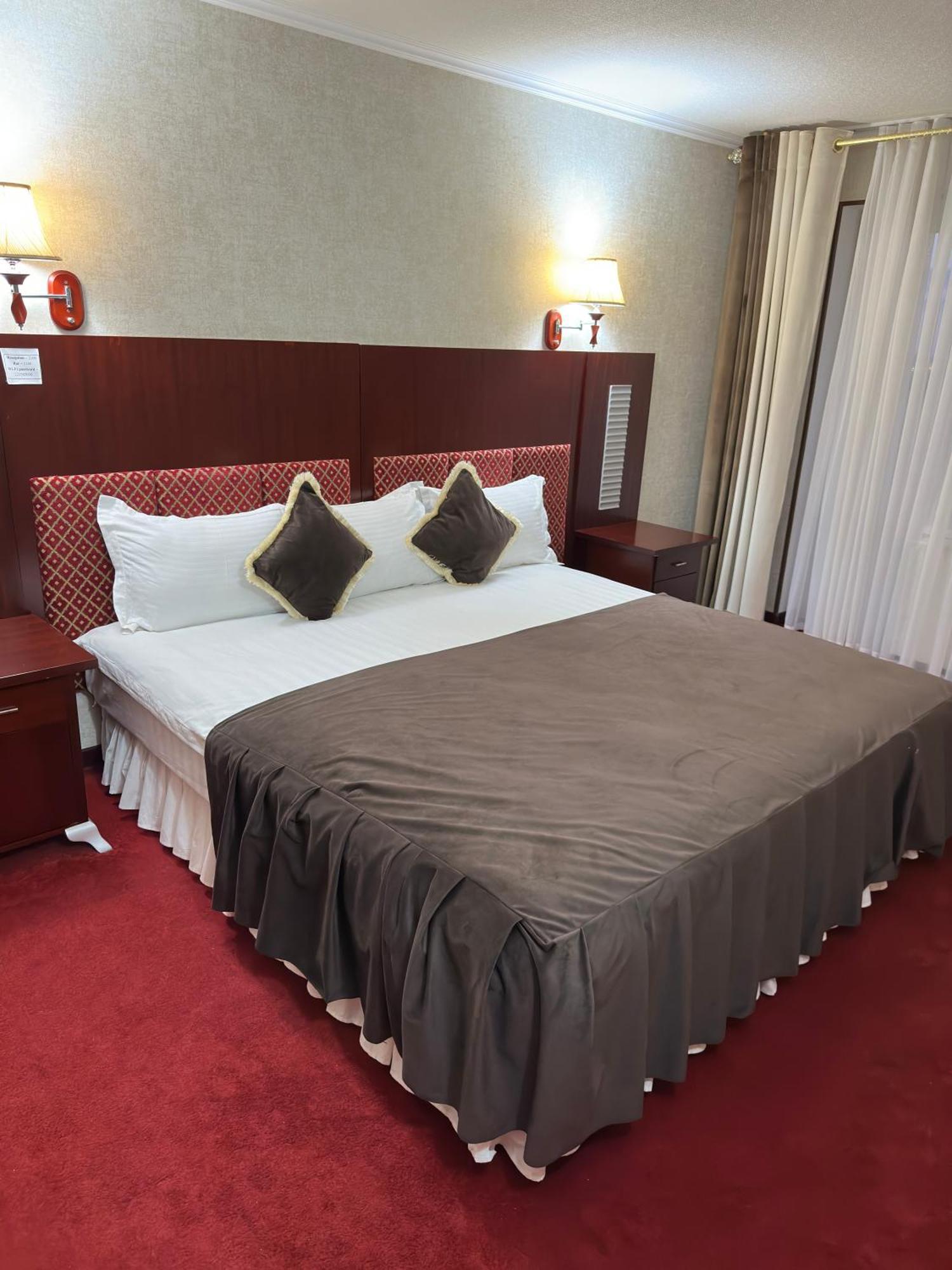 Hotel Grand Buhara Kültér fotó