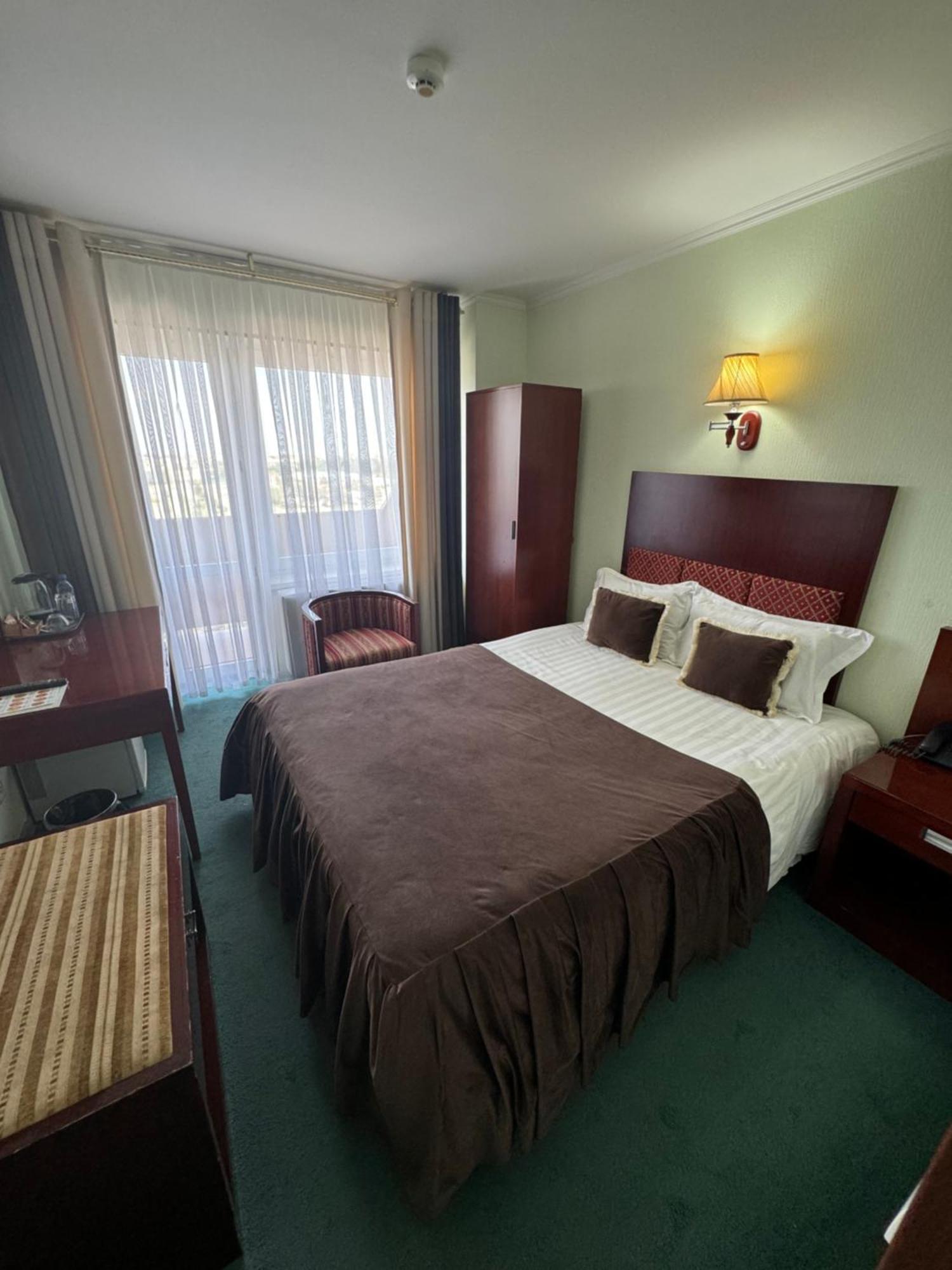 Hotel Grand Buhara Kültér fotó