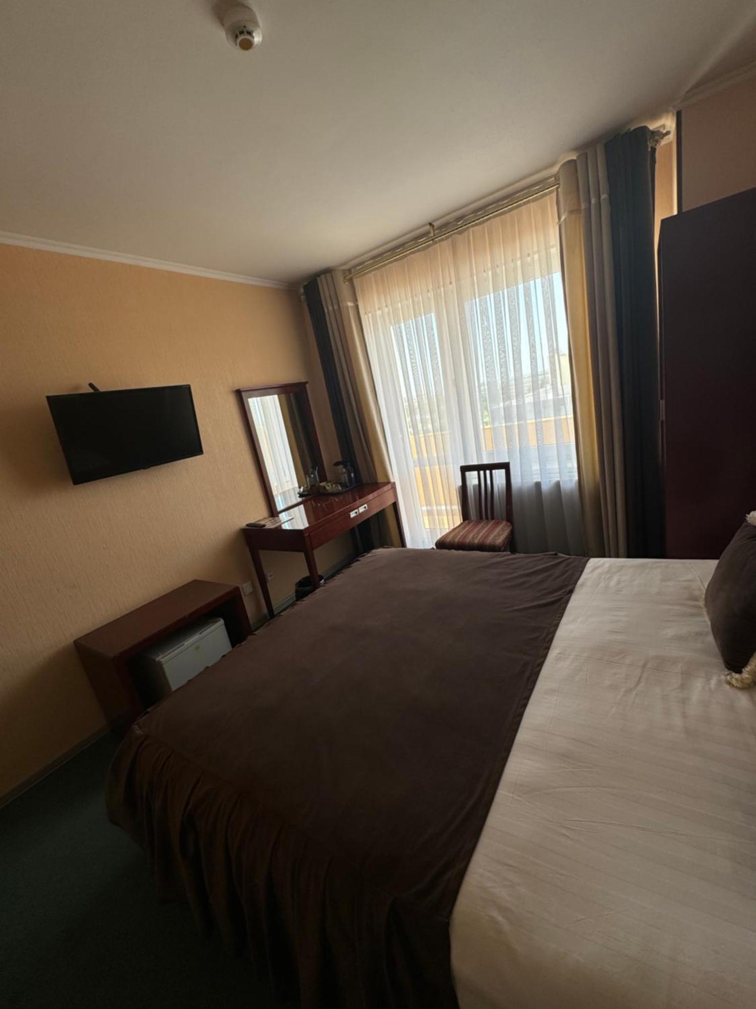 Hotel Grand Buhara Kültér fotó