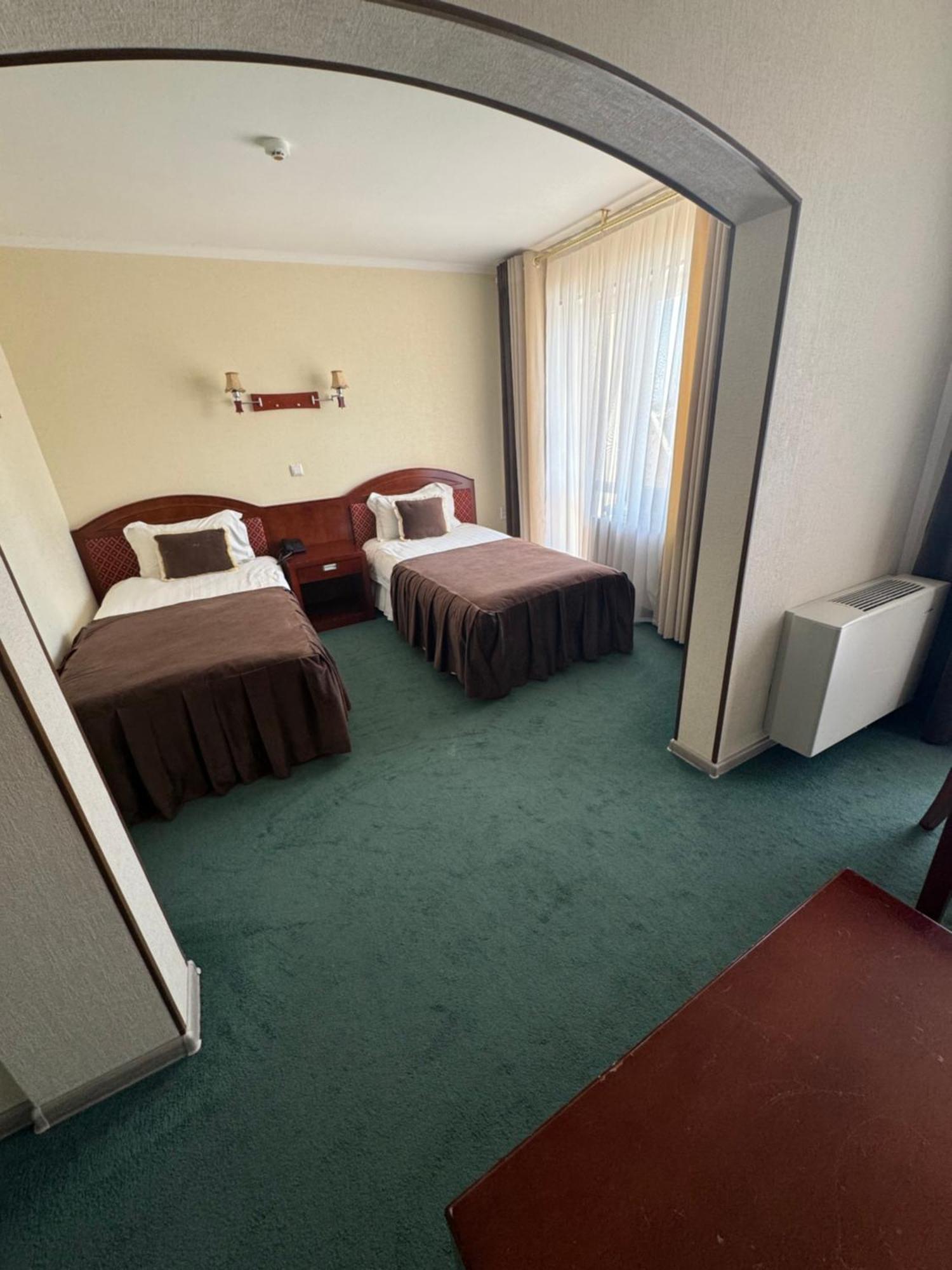 Hotel Grand Buhara Kültér fotó