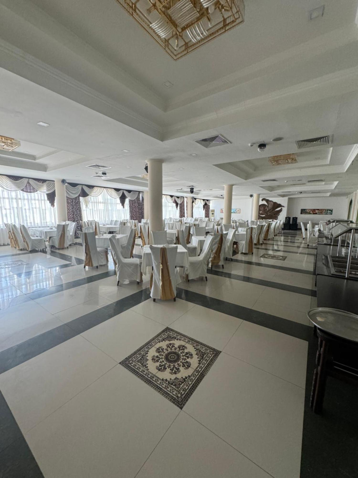 Hotel Grand Buhara Kültér fotó