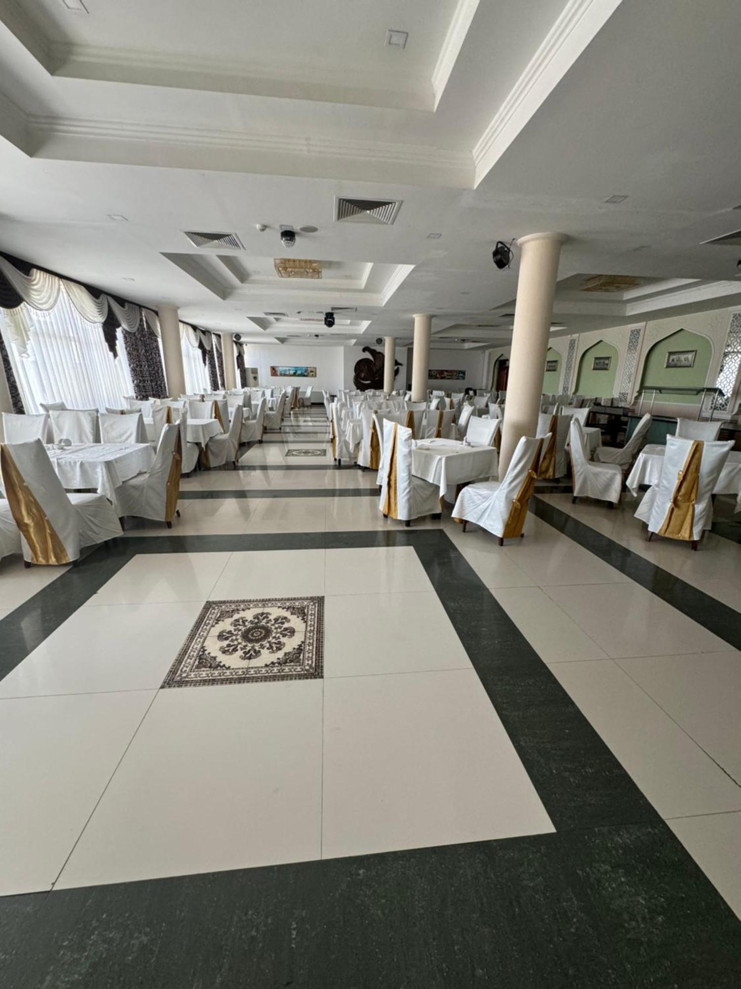 Hotel Grand Buhara Kültér fotó