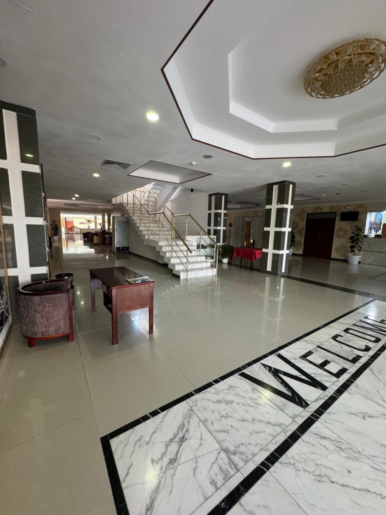 Hotel Grand Buhara Kültér fotó